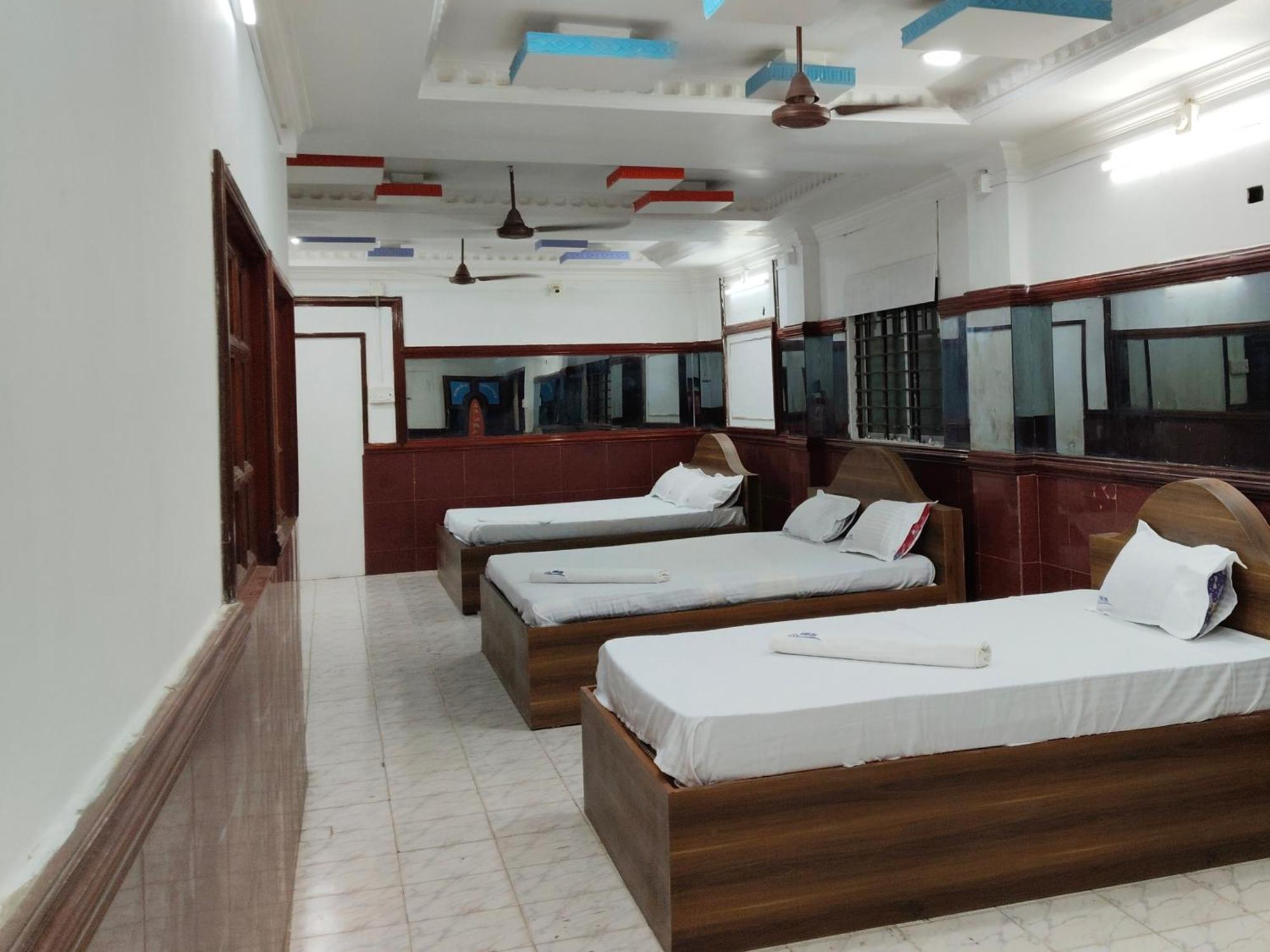 Gsd Inn Guest House Pondicherry Room photo